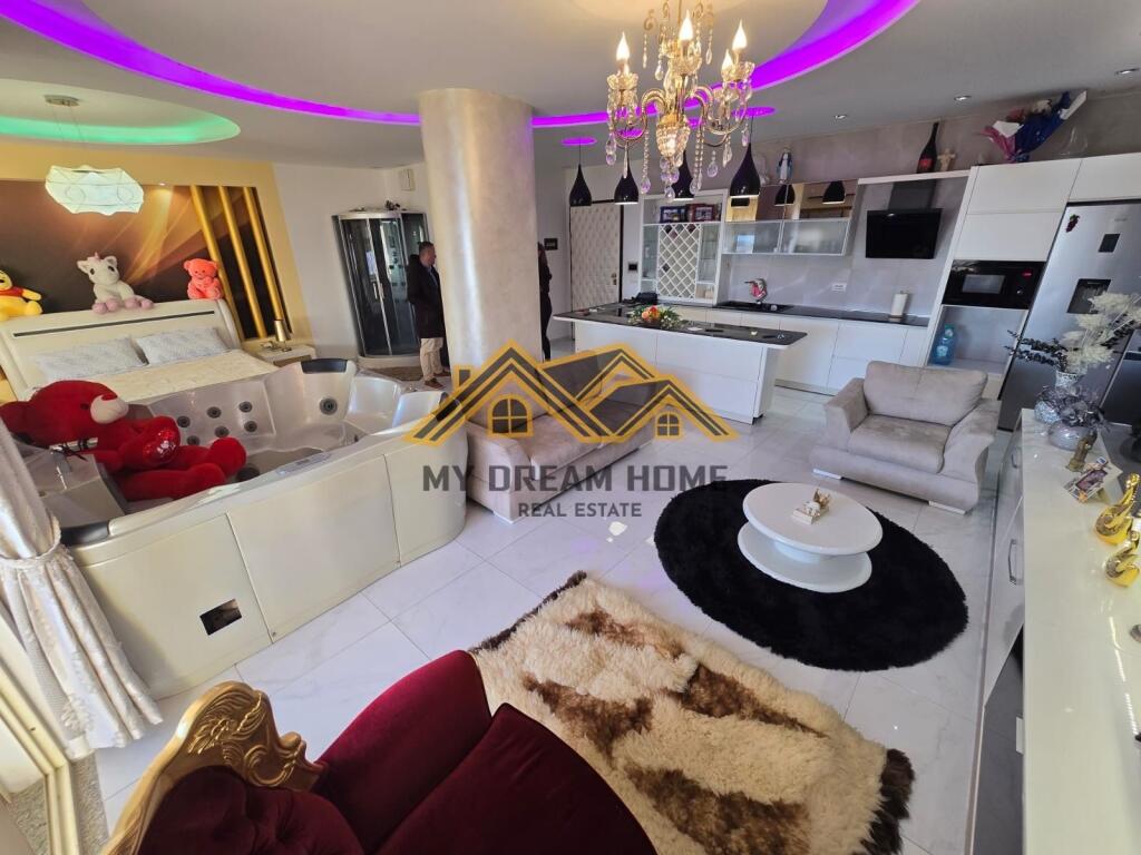 Shitet Super apartament 1+1+Garazhd i investuar, Plazh Durres.