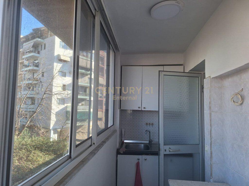 Ali Demi - Shitet 2+1 Prane fushes se Ali Demit 63m2