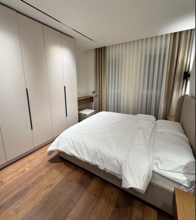 APARTAMENT ME QERA 2+1 XHAMLLIK 90.000 LEKE