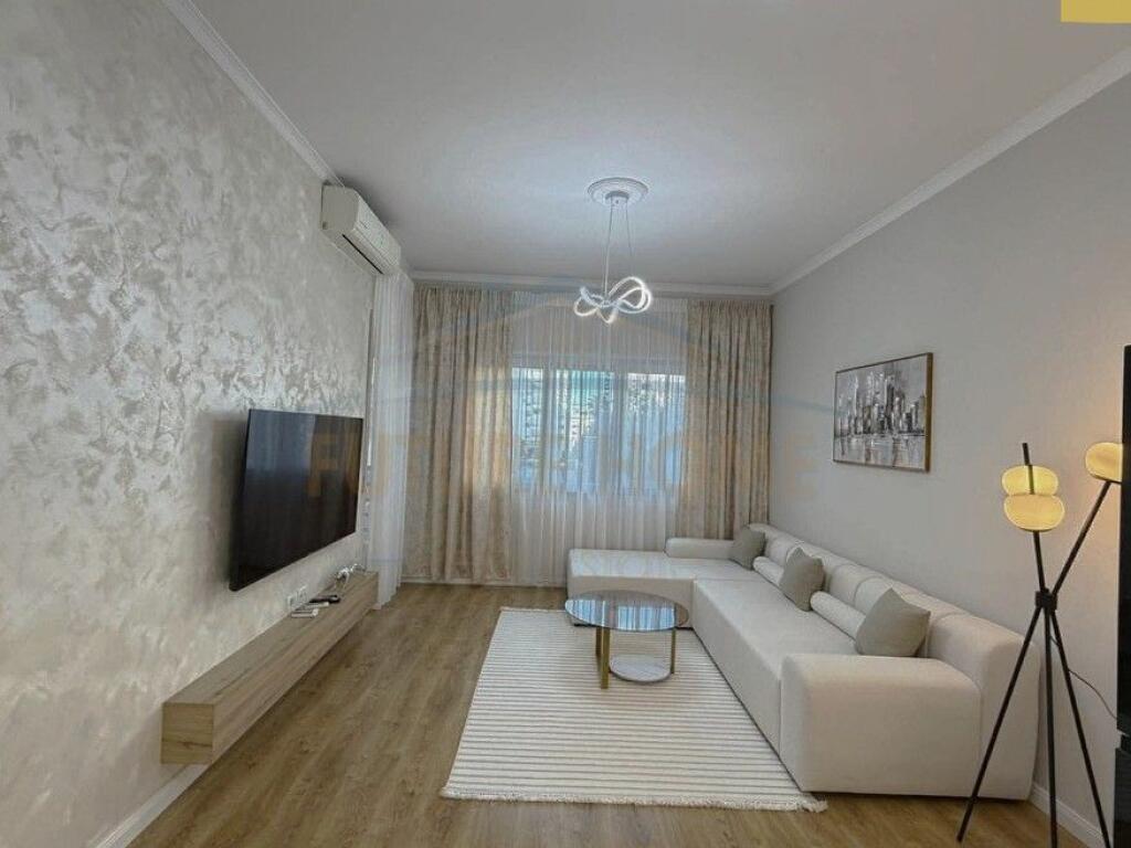 For sale, Apartment 2+1, Unaza e Re