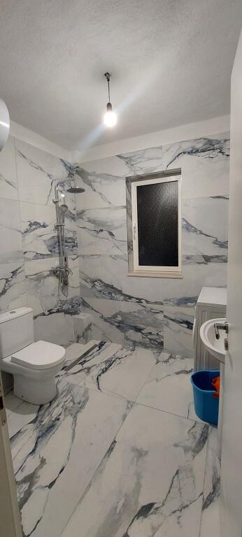 Apartament 1+1 për qera Medreseja