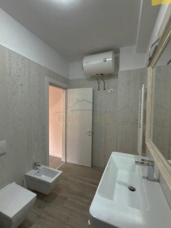 Shitet, Apartament 2+1+2 , Kika 2 , Komuna e Parisit.