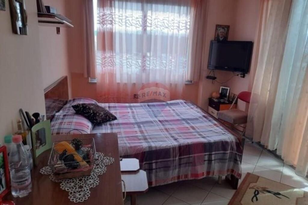 Apartament 2+1 per shitje ne Yzberisht !