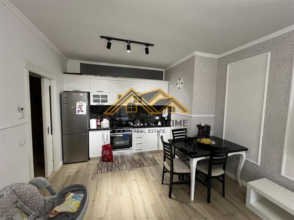 SHITET APARTAMENTI 2+1 NE HYRJE TE DURRESIT!!