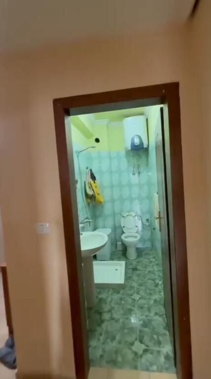 INVESTIM, Shitet apartament 2+1+2 tualete te Zogu i Zi prane Mozaikut te Tiranes !!