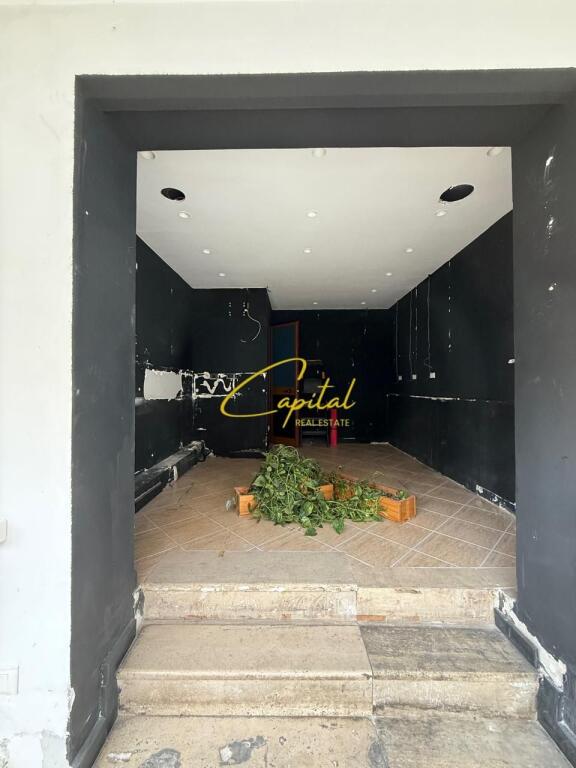 SHOP FOR RENT 20 M2 ELBASANI STREET 60,000 LEKE