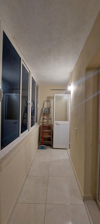 Apartament 1+1 për qera Medreseja