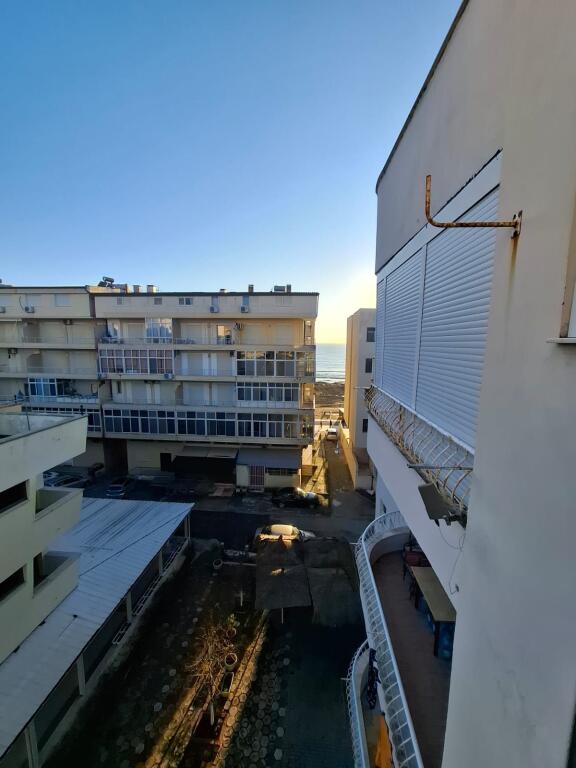 Shitet Apartament 1+1 Ne Plazh Hekuradha