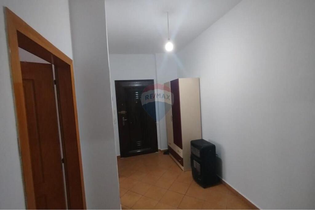 Apartament me qera 2+1 ne Laprake