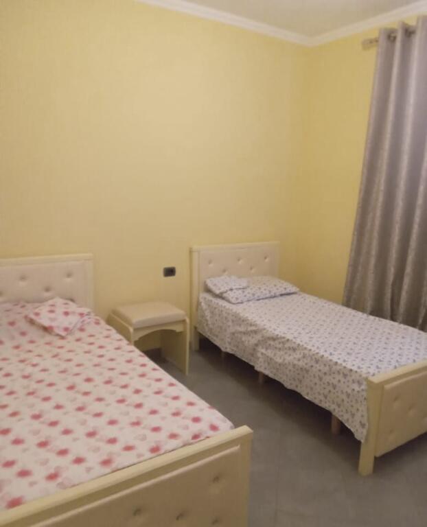 Affittasi appartamento 2+1+2, Astir vicino a Lokal Artisti 500 mila lek