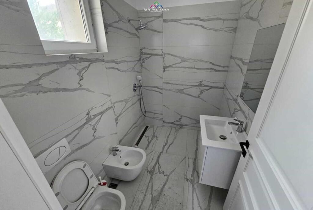 Vile 3- Kateshe Me Qera Tek Secret Garden Residence (ID BV22557) Tirane