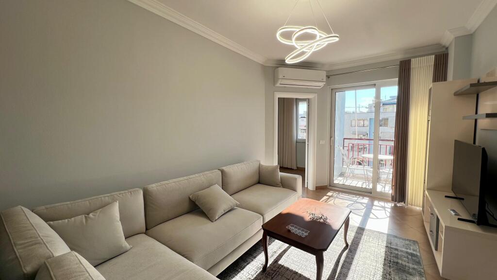 Me Qera : 2+1+ Kuzhine Vec📍Rruga e Kavajes ( 7 Min Larg Qendres🏃🏻‍♂️) - 75,000 Lek - S.95m² - 100% e Re E Pabanuar ✨