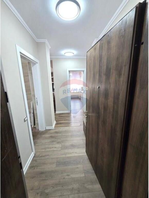 Apartament me qera 2+1 te Square 21