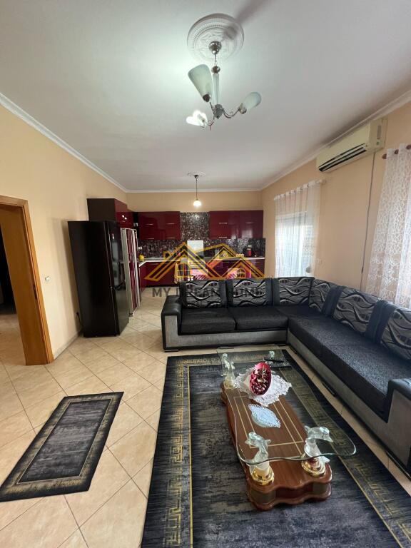 APARTAMENT 2+1 PER SHITJE TEK DREJTORIA E POLICISE!!