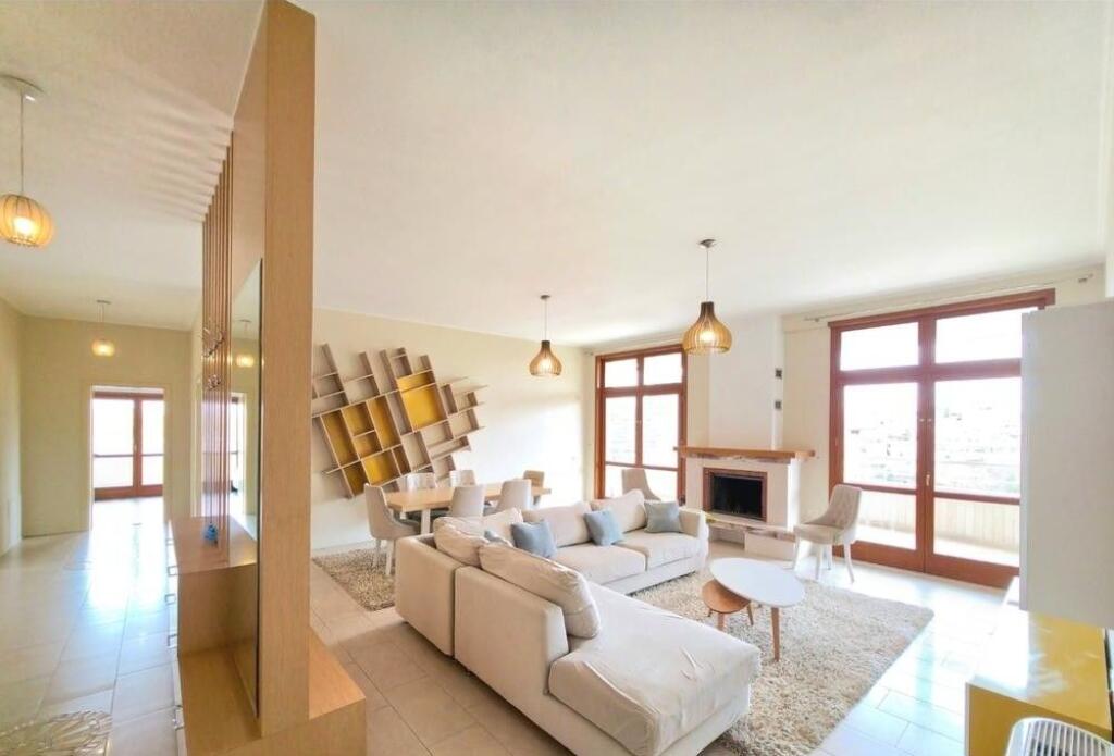 APARTAMENT PREMIUM 3+1 PER SHITJE PRANE LIQENIT 550,000 €