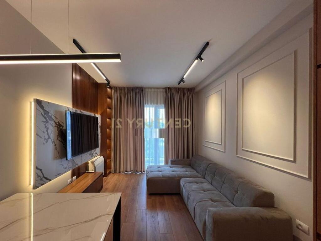 APARTAMENT 1+1 PER SHITJE PRANE PALLATIT ME SHIGJETA