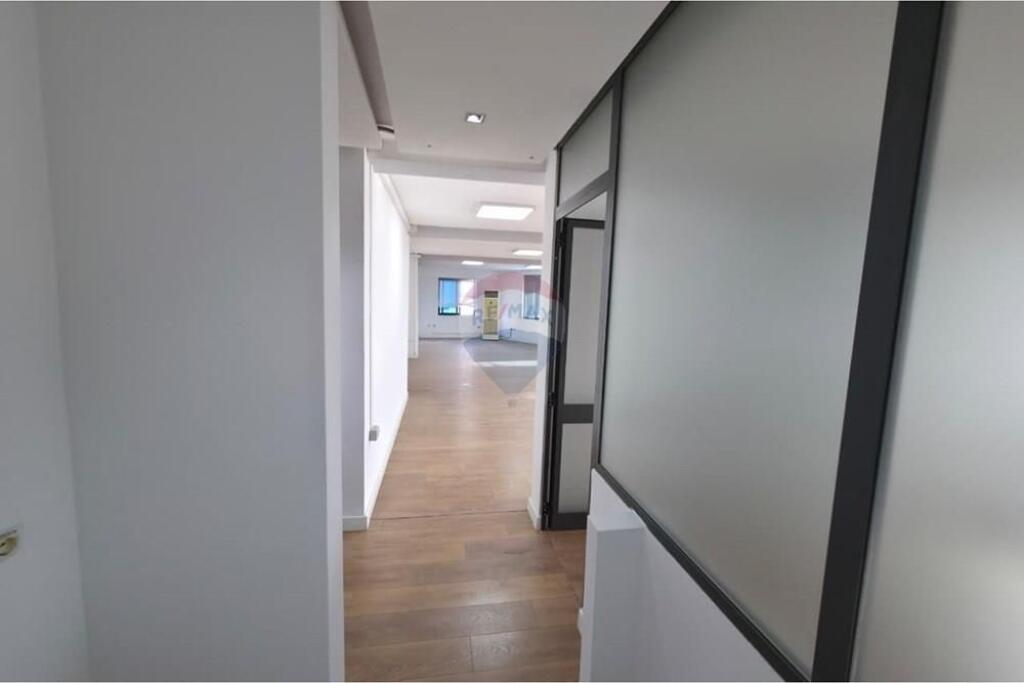 Ambjet per zyre te Bulevardi i Ri