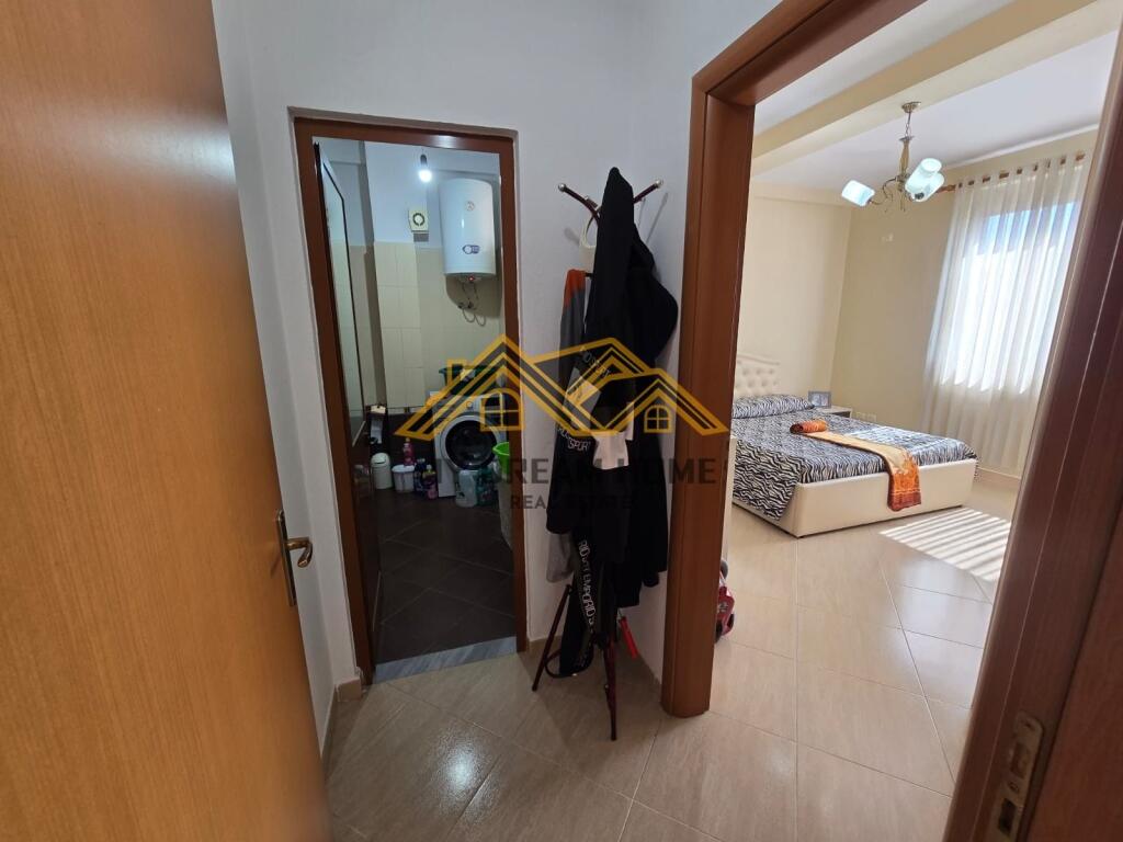 SHITET APARTAMENT 1+1 NE PLAZH PRAN POSTES!