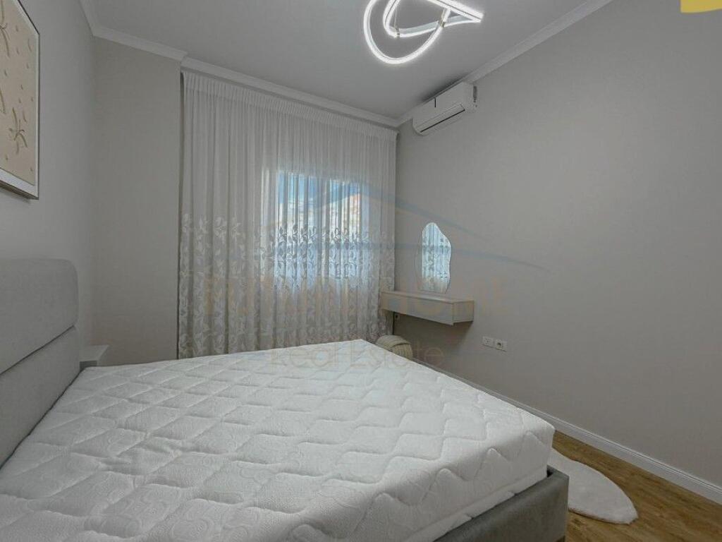 For sale, Apartment 2+1, Unaza e Re