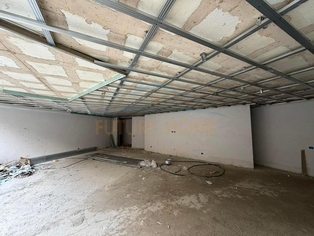 Shitet apartament 2+1+2 Palladium Residence Liqeni i Thate