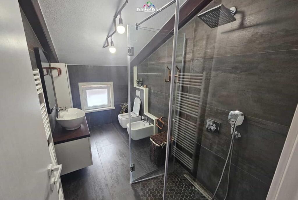 Apartament Me Qera 3+1 Tek Secret Garden Residence (ID B230192) Tirane