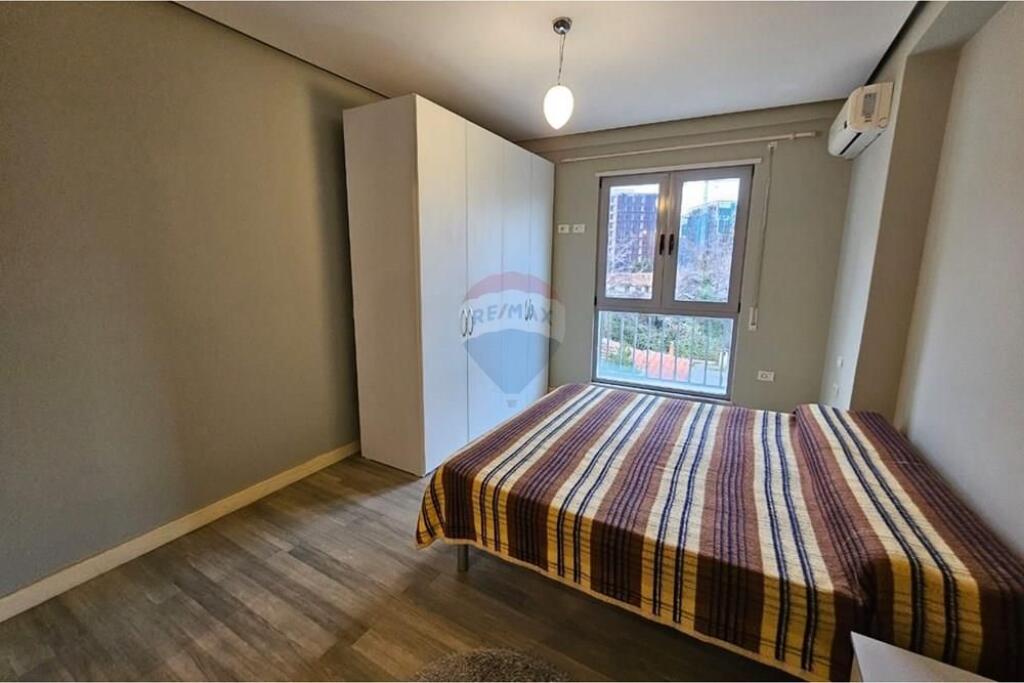 Apartament 2+1 me qira prane Globe.