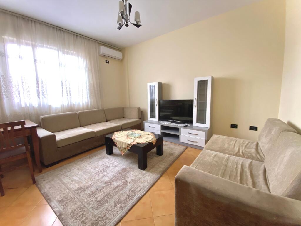 Apartament 2+1 me qira Laprake