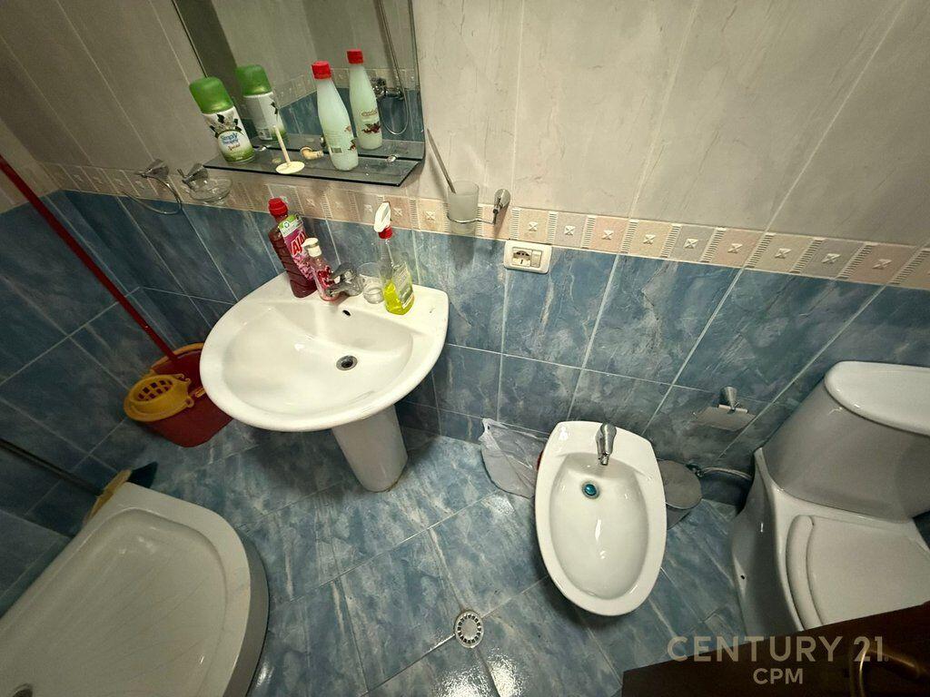 Apartament 2+1+2 Me Qira te Liqeni i Thatë, Colombo 2   700 € /Muaj