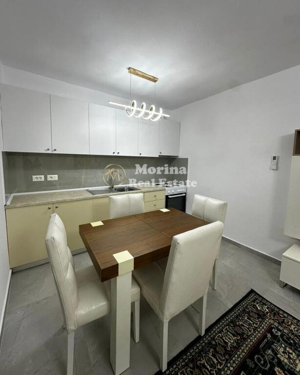 Affitto | Duplex 2 + 1 | Via Haxhi Hysen Dalliu | 700 €/mese