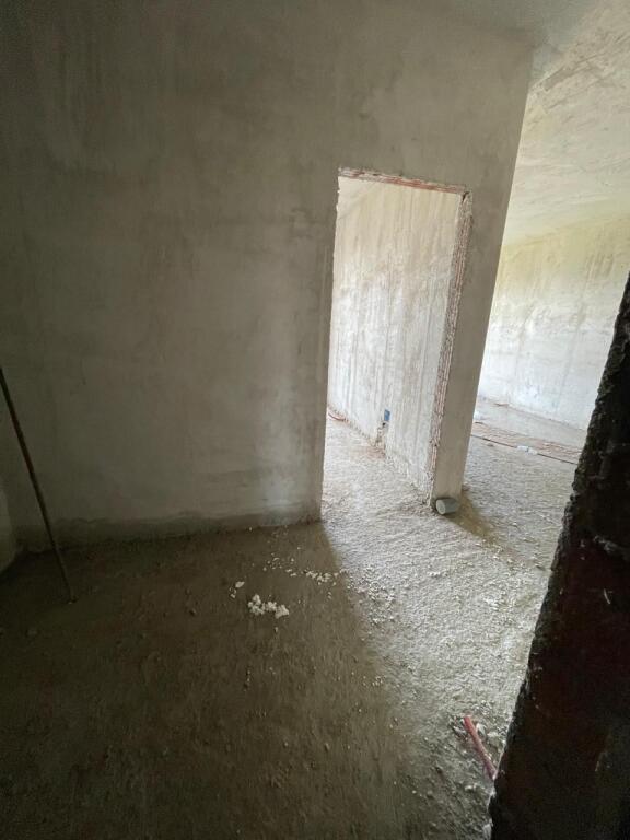 Shitet apartament 2+1,Paskuqan