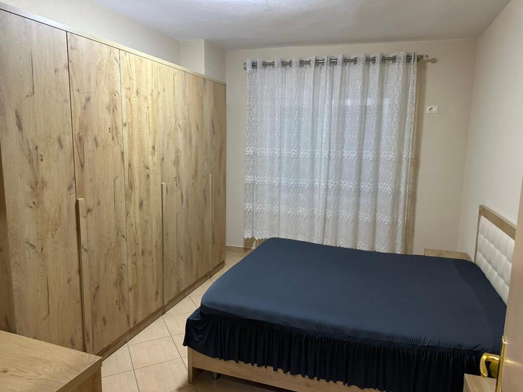 Jepet me qera apartament 1+1 Astir