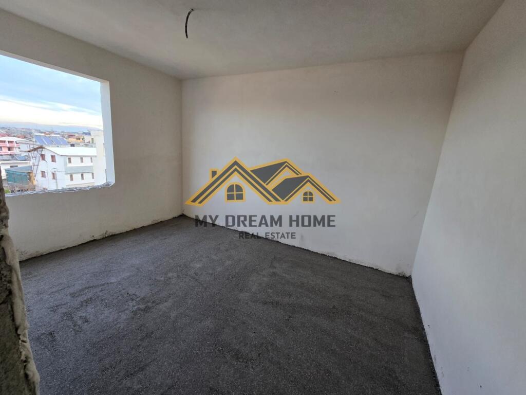 APARTAMENT 2+1 NE FAZE NDERTIMI NE PLAZH DURRES, PER SHITJE!