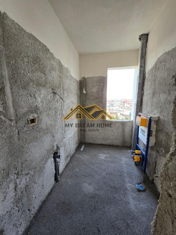 APARTAMENT 2+1 NE FAZE NDERTIMI NE PLAZH DURRES, PER SHITJE!