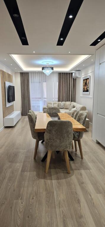 Jepet me qera apartament lluksoz 2+1+2 tualete+post parkimi te Liqeni i thate