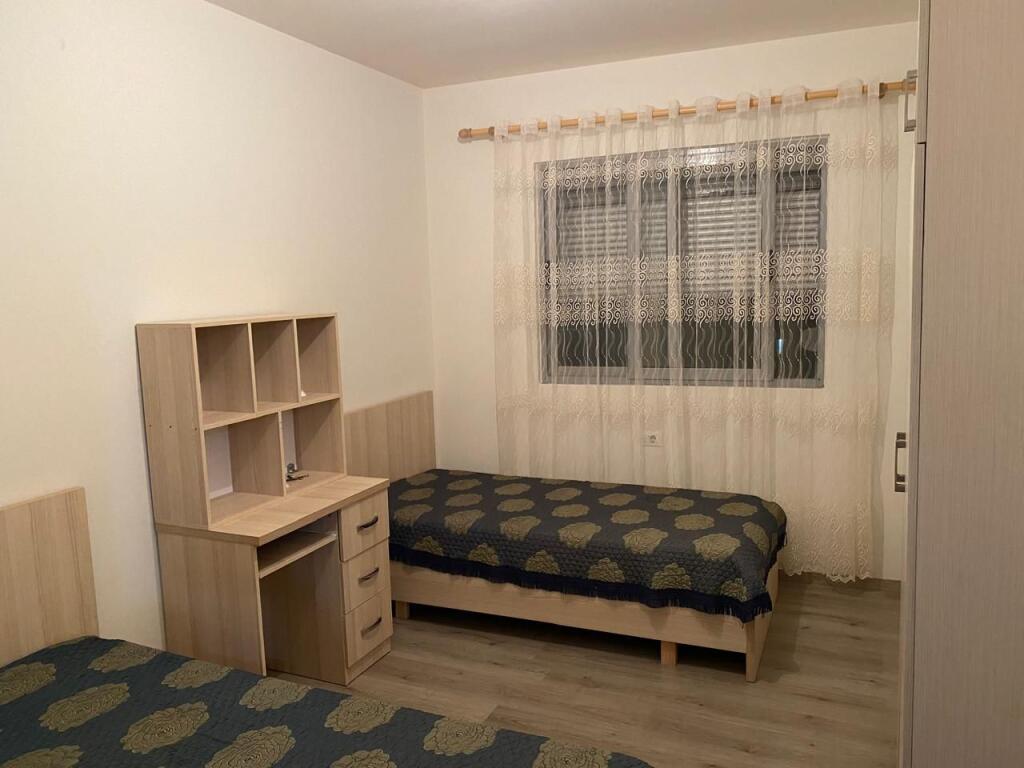 Qera, Apartament 2+1, "Mesaplik", Unaze e Re, Tirane 500 €,UNA63108