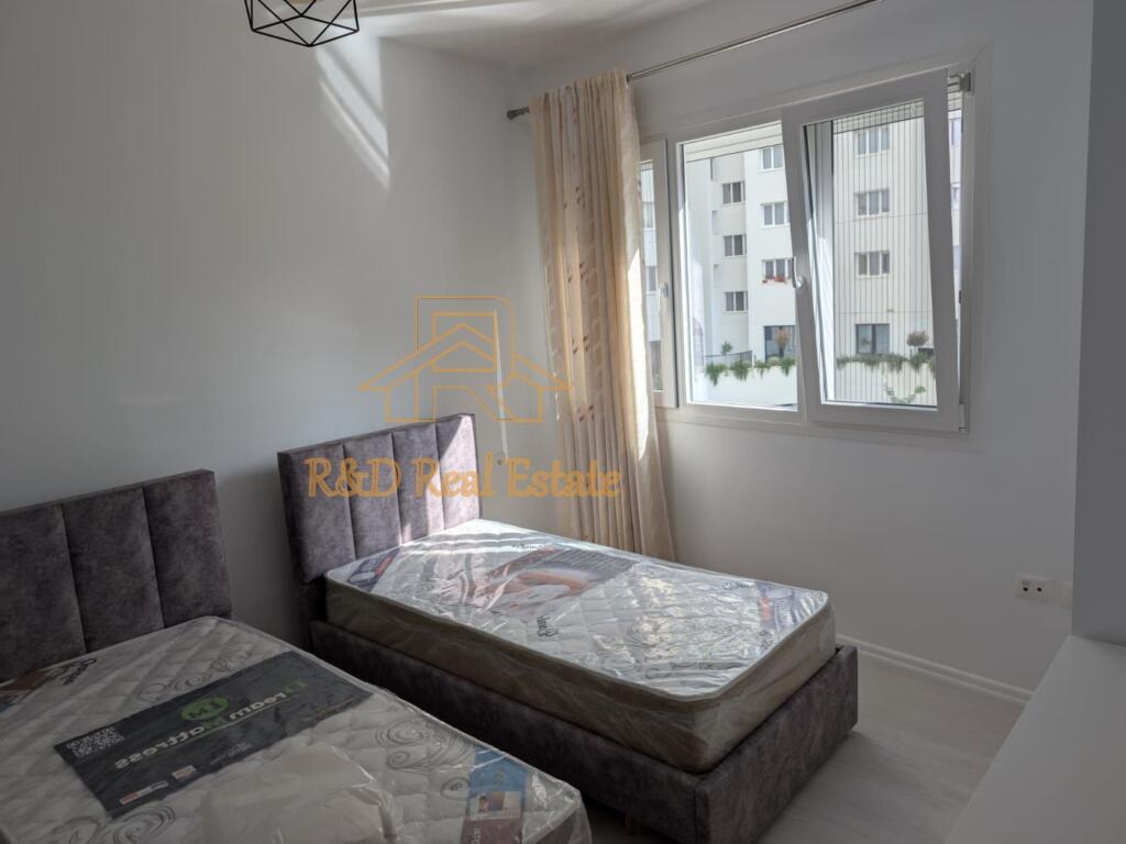🏡 Jepet me qera apartament 2+1 + parkim – River Residence, Astir