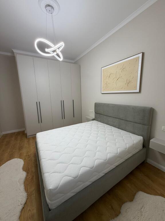 📌 Shitet apartament 2+1+1 – Vila L, Astir