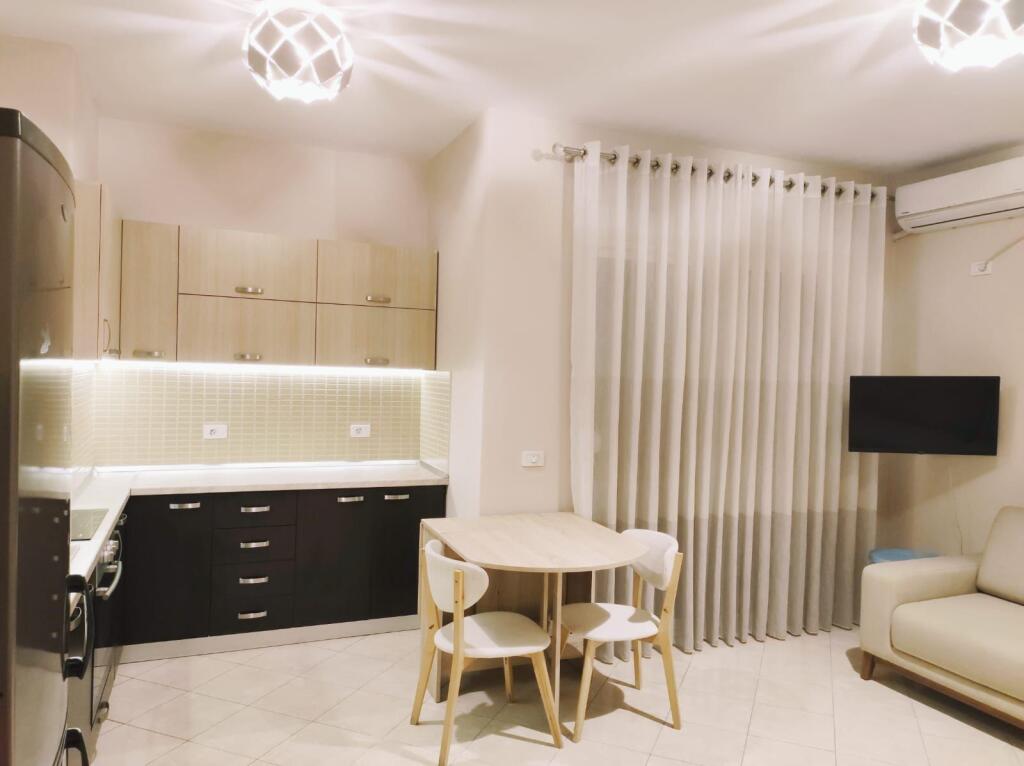 Jepet apartment me qera