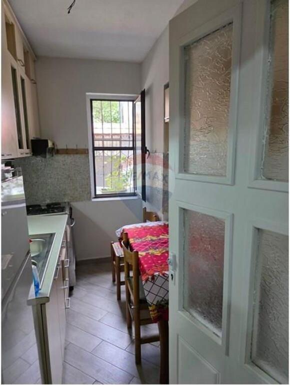 Apartament - Për Shitje - Rruga Muhamet Gjollesha, Tiranë(ID: 530561001-110)