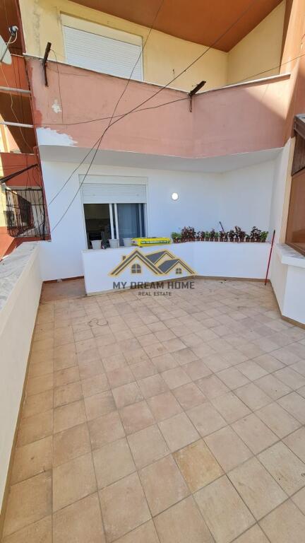 SHITEN DY APARTAMENTE 1+1 NE VOLLGA!