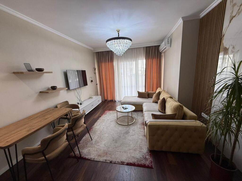 APARTAMENT ME QIRA, AFËR PLAZHIT, HOTEL VIVAS