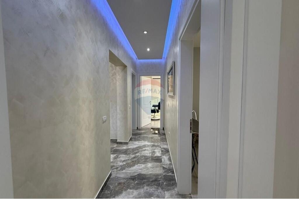 Casa privata sull'Isola di Shëngjin in vendita!