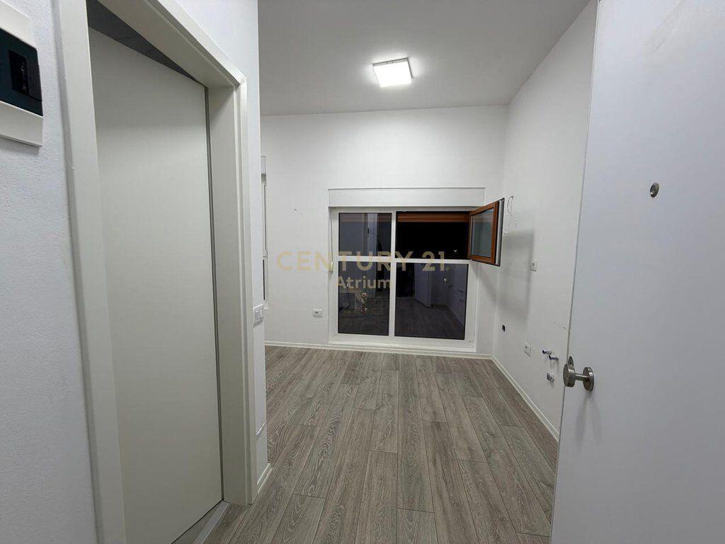 JAPIM ME QIRA APARTAMENT NE ALI DEM! 220 € /Muaj