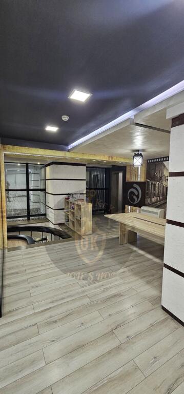 🏢 FOR RENT – OFFICE 127 m² AT THE ENTRANCE OF VOLLGES