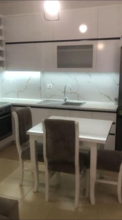 In Affitto Appartamento 2+1+1 Balcone