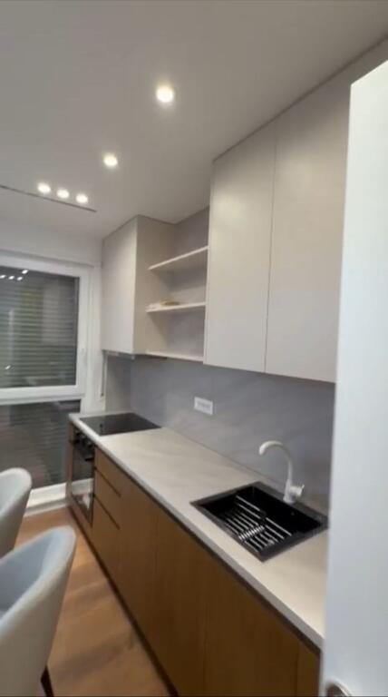 APARTAMENT ME QERA 1+1 OXHAKU 700 EURO