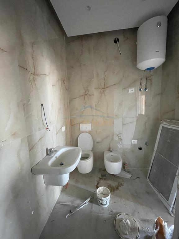 Shitet Apartament 2+1+2, Spring Residence, Vasil Shanto