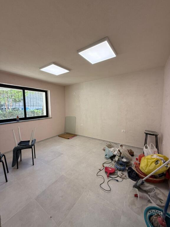 Ufficio in affitto – Il Mosaico di Tirana