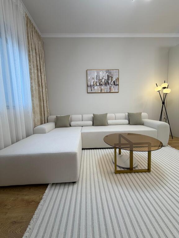 📌 Shitet apartament 2+1+1 – Vila L, Astir