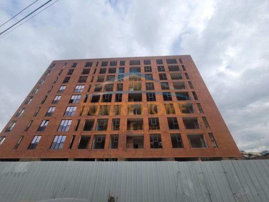 Shitet, Apartament 2+1, Rruga Siri Kodra , Tiranë.